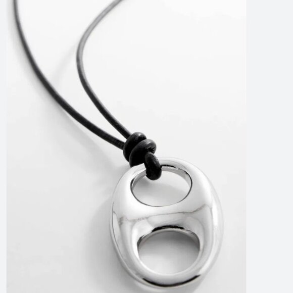 Mango | Metal pendant necklace | NWOT - Picture 4 of 5